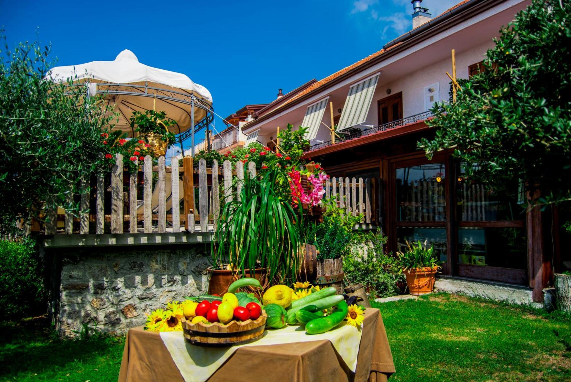 Agriturismo Mare E Monti Аджерола Екстер'єр фото